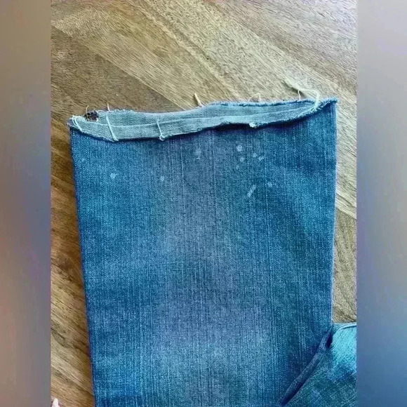 Hint Kick & Flare Jeans with Crystals & Paint Splatter | Size 7 - Picture 12 of 13